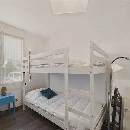Piscine Chauffee - 750m - 4 Adultes - 4 Enfants Holiday home Saint-Vincent-sur-Jard