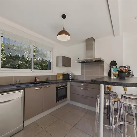 בית נופש Piscine Chauffee - 750m - 4 Adultes - 4 Enfants סן-ונסן-סור-ז'אר