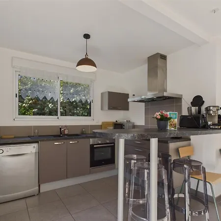 Piscine Chauffee - 750m - 4 Adultes - 4 Enfants Holiday home Saint-Vincent-sur-Jard
