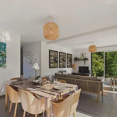 Piscine Chauffee - 750m - 4 Adultes - 4 Enfants סן-ונסן-סור-ז'אר