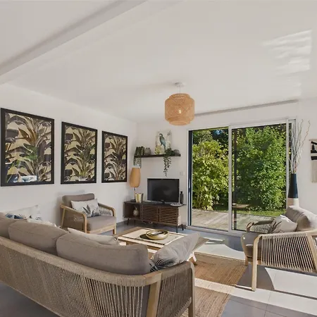 Piscine Chauffee - 750m - 4 Adultes - 4 Enfants