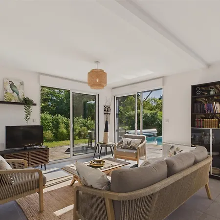 Piscine Chauffee - 750m - 4 Adultes - 4 Enfants *