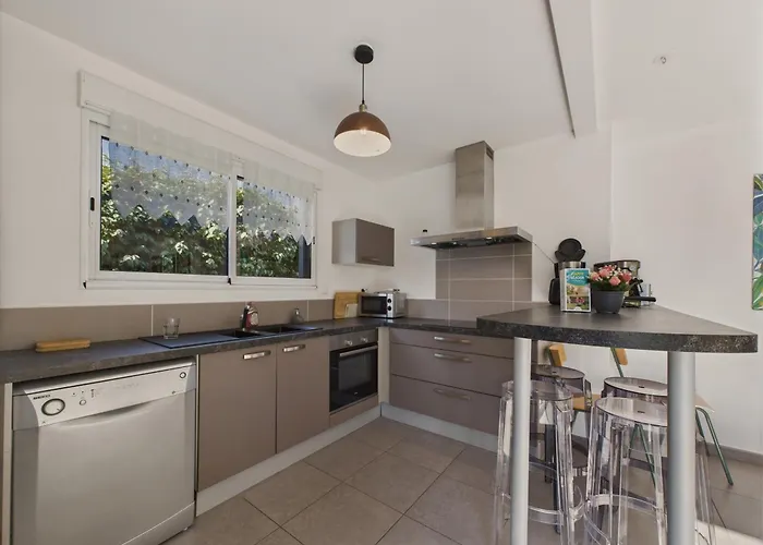 Hébergement de vacances Piscine Chauffée - 750m - 4 Adultes - 4 Enfants Saint-Vincent-sur-Jard