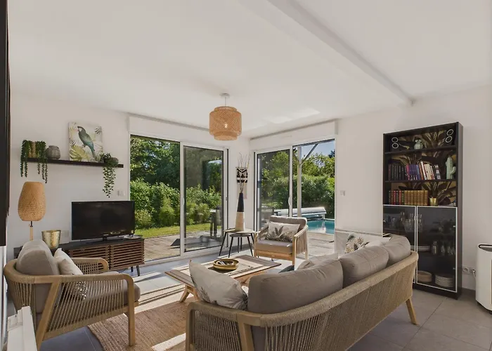 Piscine Chauffée - 750m - 4 Adultes - 4 Enfants *